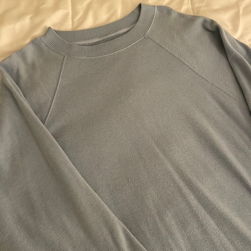 American Eagle crewneck